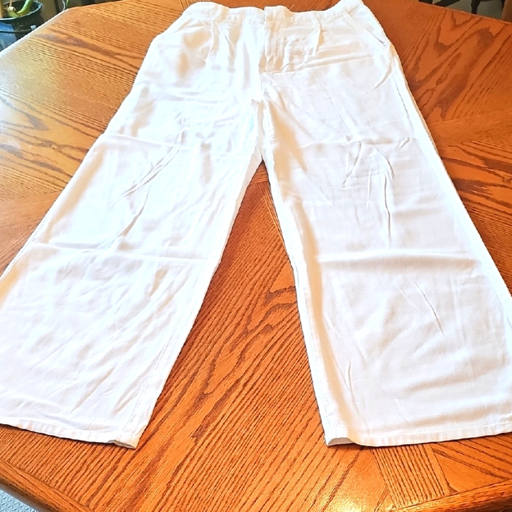 Cotton On White Wide Leg Pants.Size 4